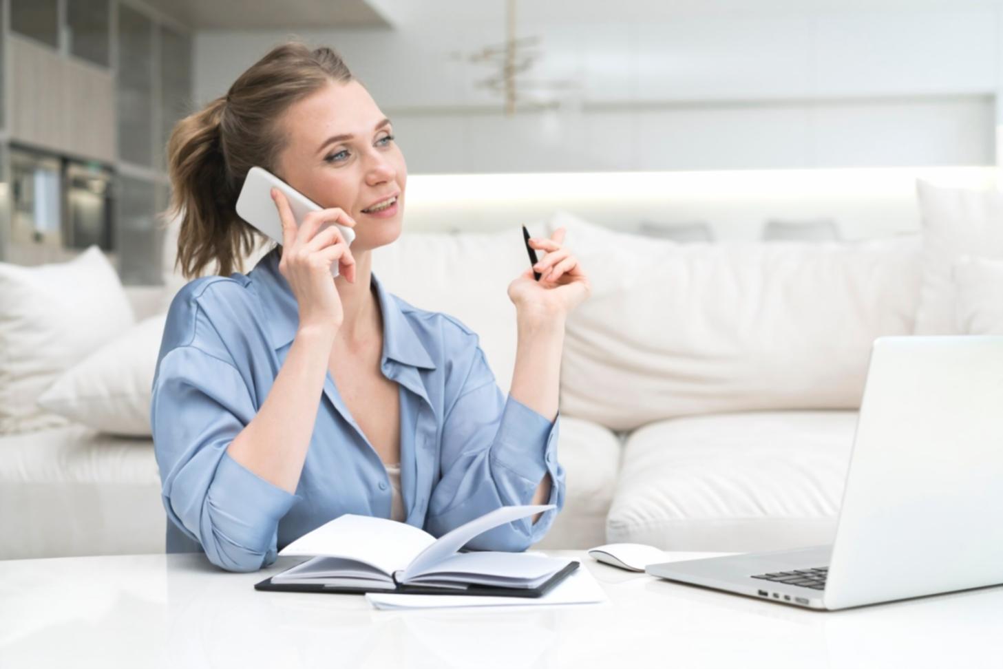 Sesiune educațională cu prezentare de concepte financiare